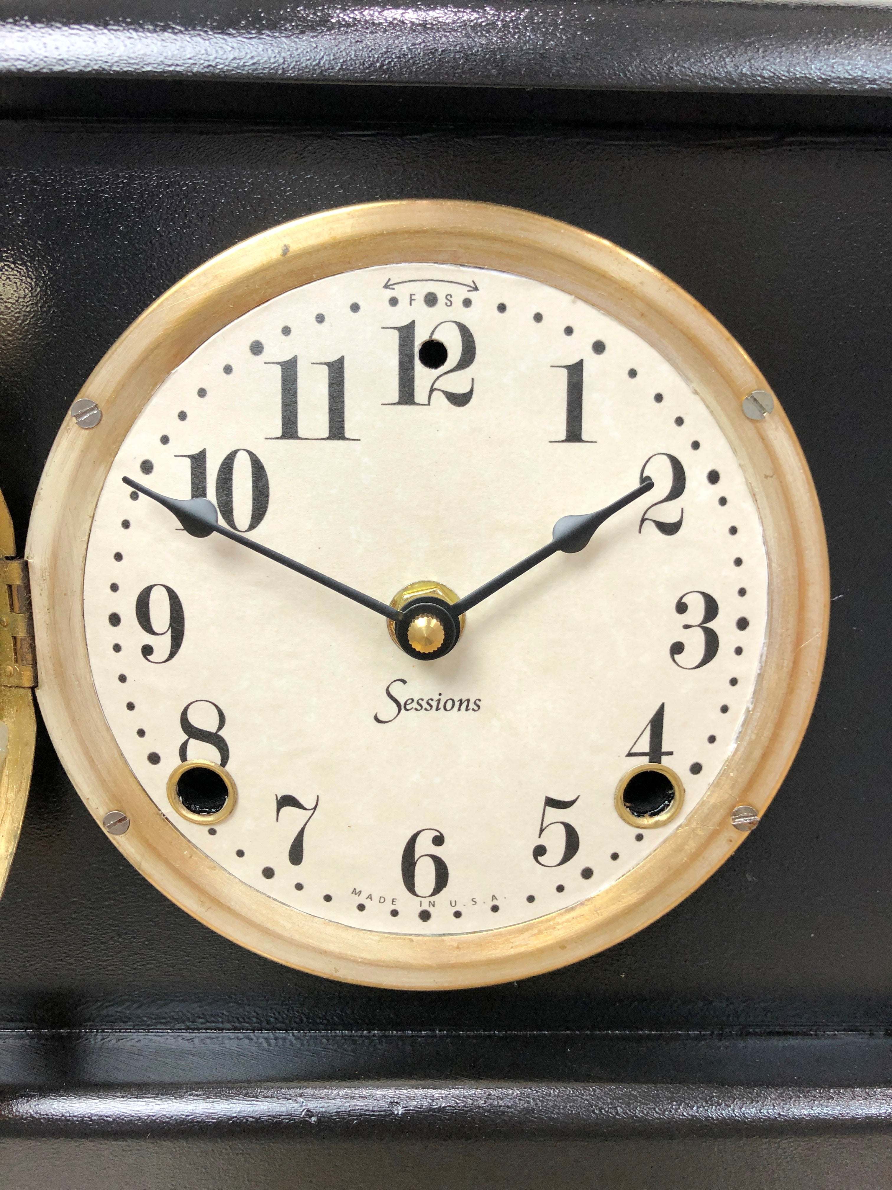 Antique Sessions Battery Mantel Clock | Adelaide Clocks