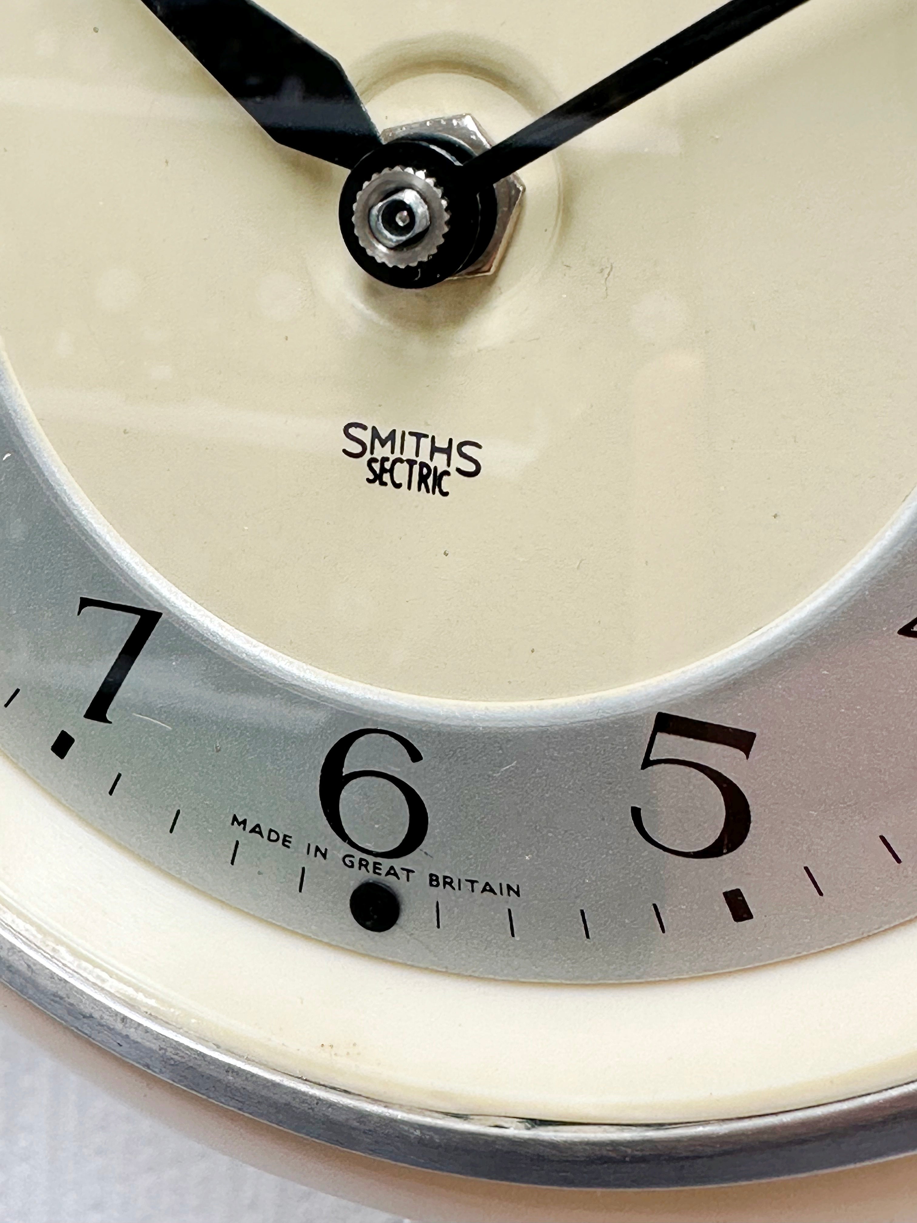 Vintage Smiths Sectric Bakelite Kitchen Wall Clock | Adelaide Clocks