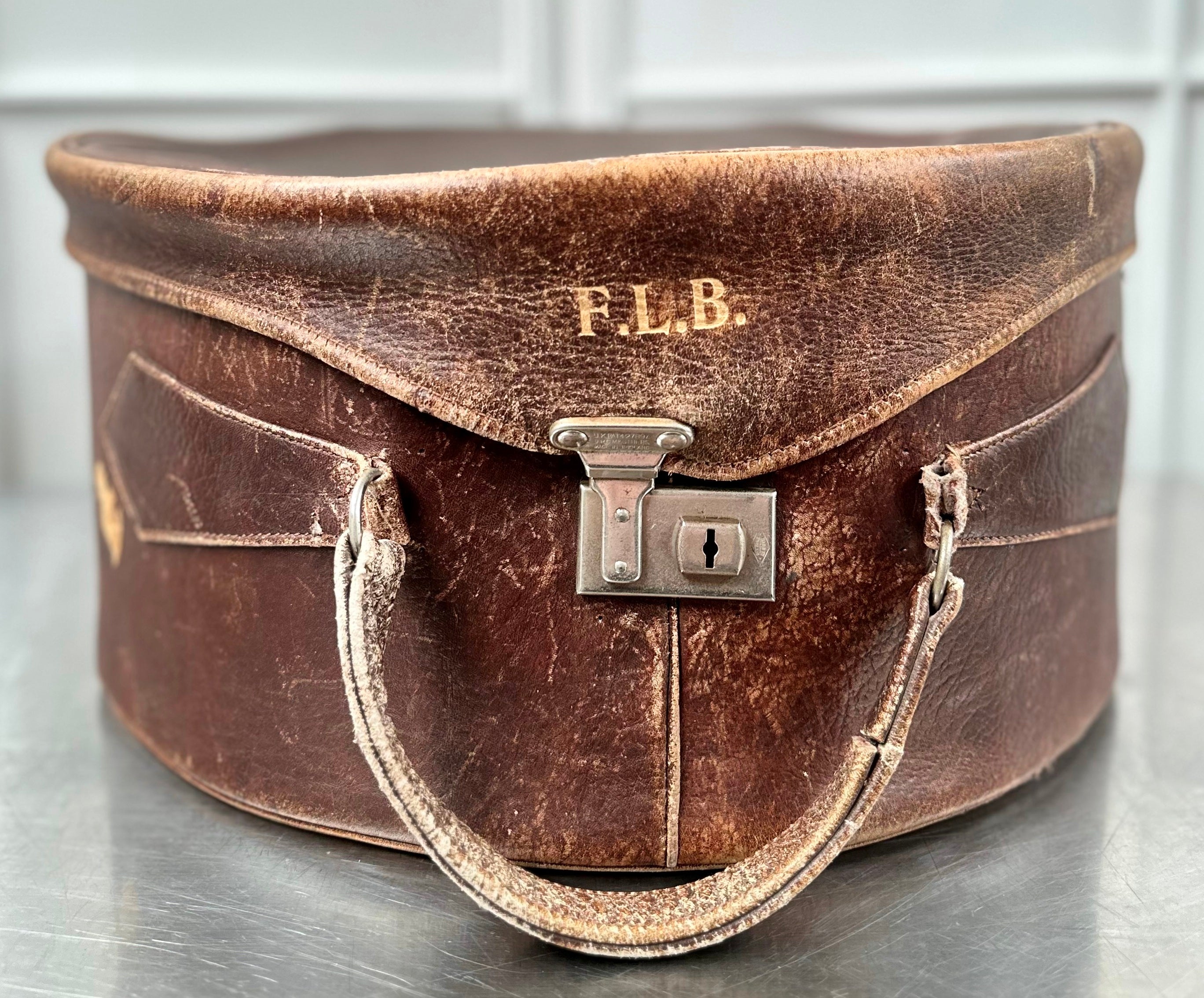 Vintage Leather Hat Box Travel Case | Adelaide Clocks