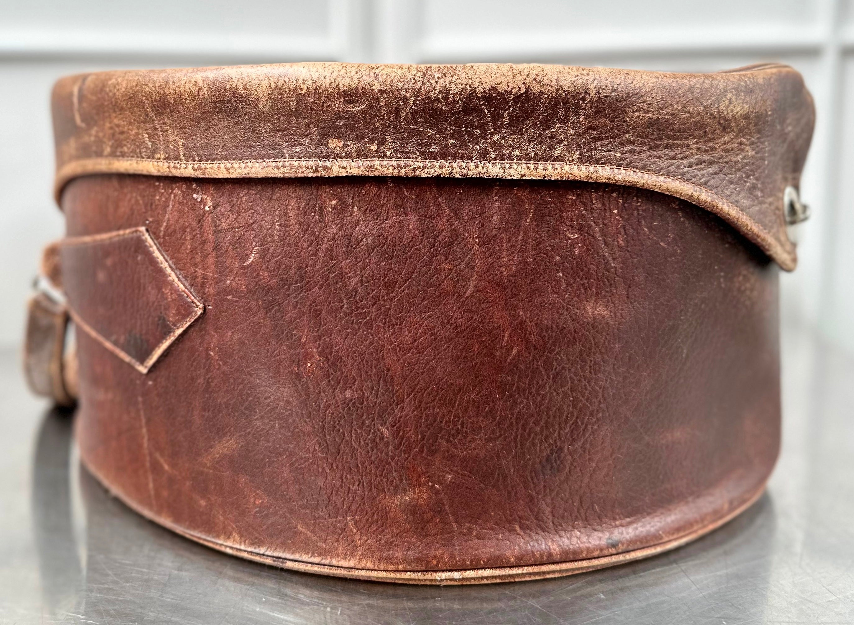 Vintage Leather Hat Box Travel Case | Adelaide Clocks